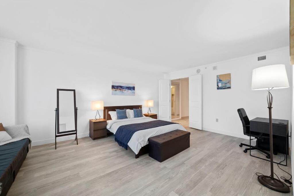 Cozysuites Two Modern On The Boardwalk *