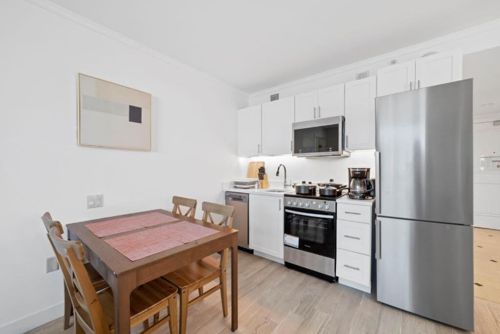 Apartment Cozysuites Two Modern On The Boardwalk Atlantic City