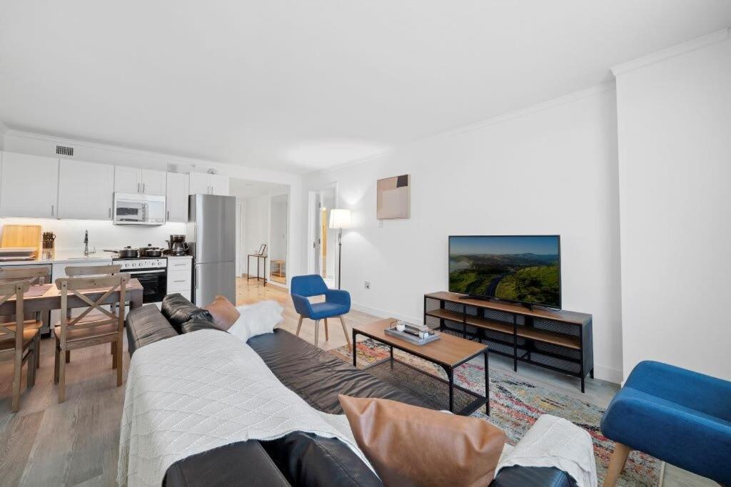 Cozysuites Two Modern On The Boardwalk *